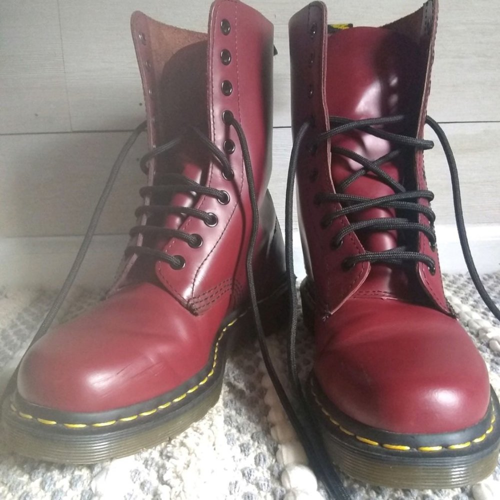 Dr. Martens Cherry Smooth Boots (US Ladies 9)